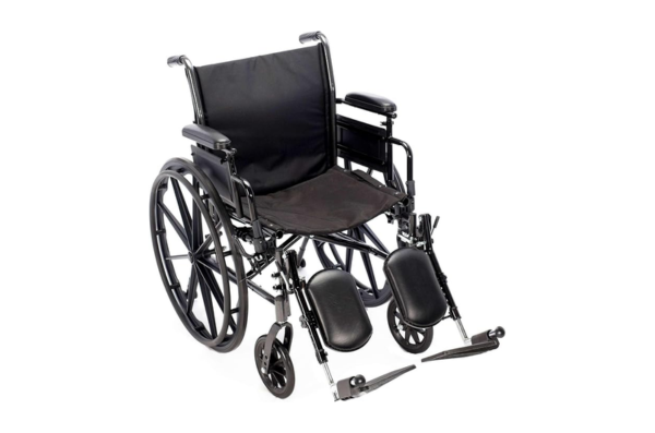 Manual wheelchair with elevating leg rest